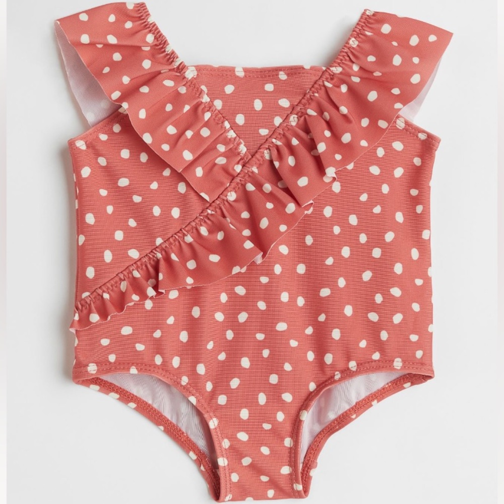 H&M Flounced Polka Dot Ruffle Swimsuit NWT ✨
